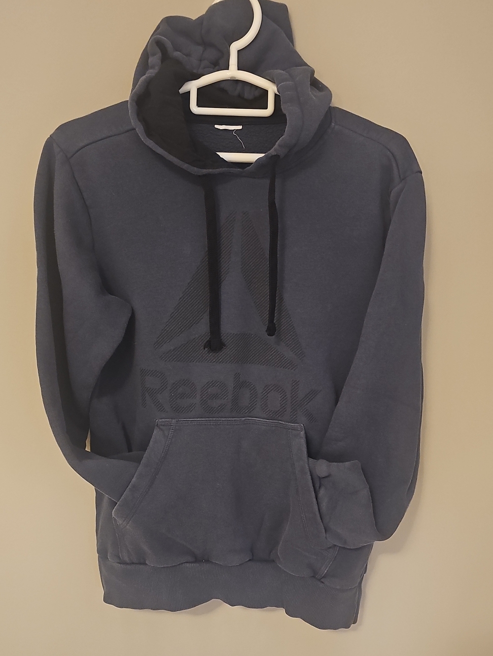 M Reebok Men's Dark Navy Logo Pullover Hoodie